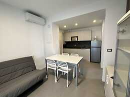 Pool Flat 400m From Beach