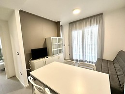 Pool Flat 400m From Beach