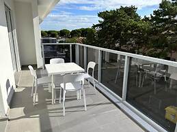 Pool Flat 400m From Beach