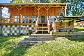 Mount Rainier Views & Hot Tub: Pet-friendly Cabin!