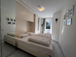 Central Apartment Near the Beach