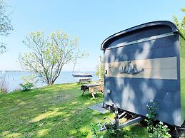 Romantic Lakeside Wagon Retreat