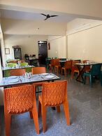 Hotel Shri Narayan & Restaurant