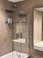 Charming Cozy One-bedroom Apartment With Ps5