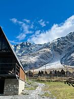 Harmony Cottages Kazbegi