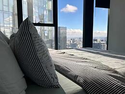 Modern 1BR With Breathtaking Views