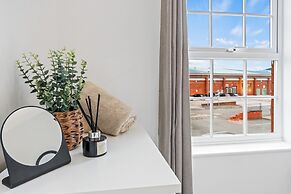 Apartment Sleeps 6 With Parking
