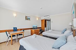 The Oceanfront Cairns