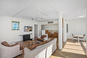 The Oceanfront Cairns