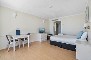 The Oceanfront Cairns