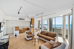 The Oceanfront Cairns