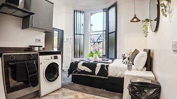 Modern Retreat in Birmingham