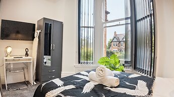 Modern Retreat in Birmingham