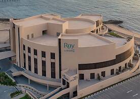 Ray Hotel by Cloud 7