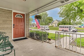 Pets Welcome! Walkable Beech Grove Haven Near Town
