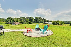 Countryside Escape w/ Fire Pit By Mammoth Cave!
