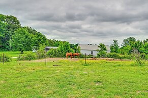 Countryside Escape w/ Fire Pit By Mammoth Cave!