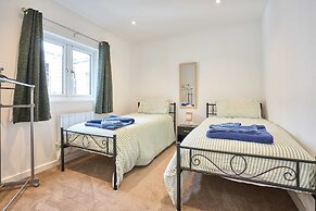 Host Stay 2b Hamilton Road
