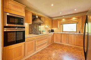 Host Stay Lodge 32