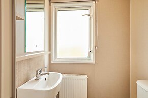 Host Stay Stag Lodge