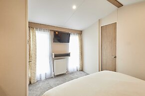 Host Stay Stag Lodge