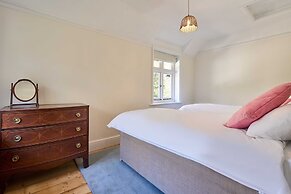 Host Stay Lavengro