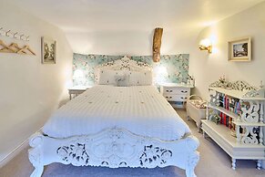 Host Stay Wistermead Cottage