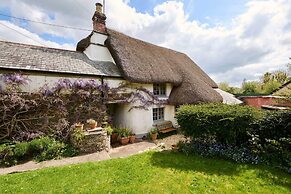Host Stay Wistermead Cottage