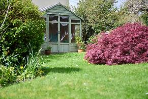 Host Stay Wistermead Cottage