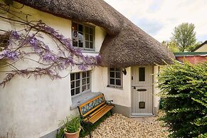 Host Stay Wistermead Cottage