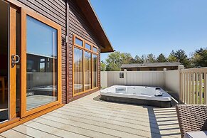 Host Stay Ness Lodge