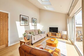 Host Stay Stille House