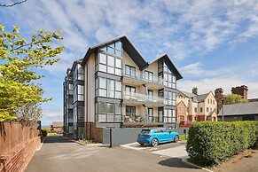 Host Stay Apartment 8