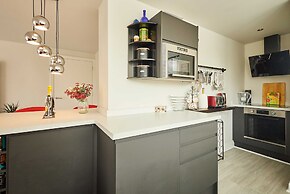 Host Stay Apartment 8