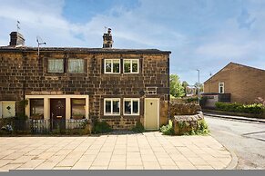Host Stay Lower Cross Lee Cottage