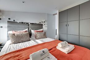 Lion Apartments - Santorini Studio