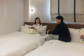 ONJAE STAY SEONGSU