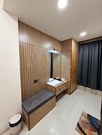 Carnival Inn