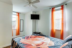 Groups & Pets Welcome! Spacious Philly Rowhouse