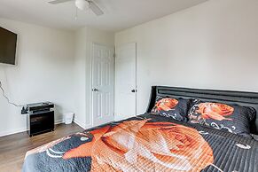 Groups & Pets Welcome! Spacious Philly Rowhouse