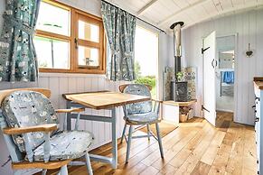 Host Stay Shepherds View