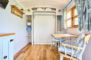 Host Stay Shepherds View