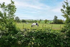Host Stay Shepherds View