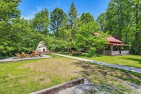 Unique Mammoth Cave Cabin w/ Teepee & Hot Tub!