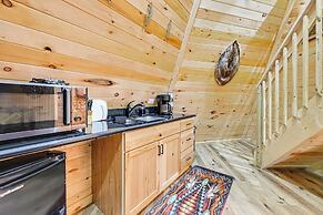 Unique Mammoth Cave Cabin w/ Teepee & Hot Tub!