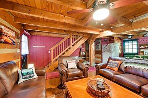 Unique Mammoth Cave Cabin w/ Teepee & Hot Tub!