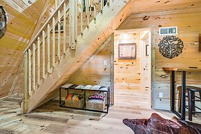 Unique Mammoth Cave Cabin w/ Teepee & Hot Tub!