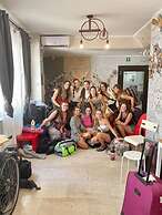 Lion University & Youth Hostel Milan