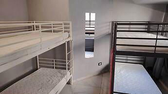 Lion University & Youth Hostel Milan