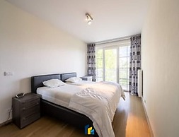 2BR Apartment With Terrace Near Beach
